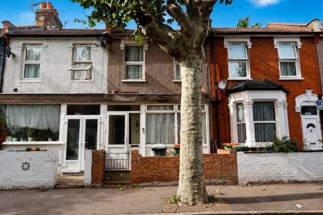 Two Double Bedroom Mid-Terrace House | Attractive