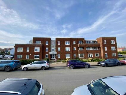 Landguard Court, Felixstowe, IP11