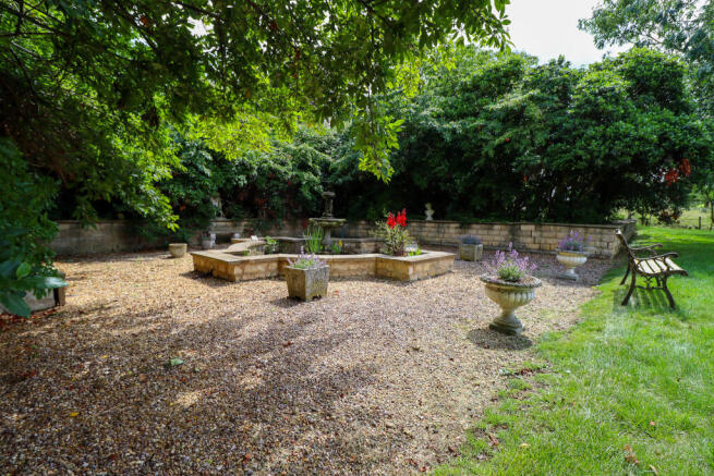 Communal gardens