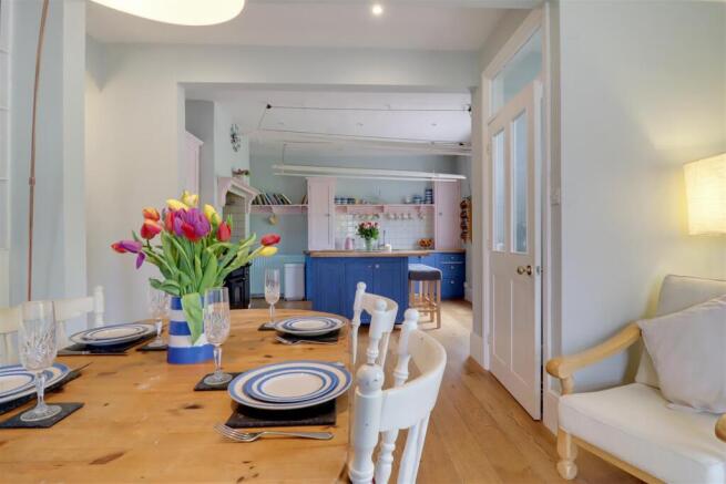 Open Plan Living Dining Kitchen