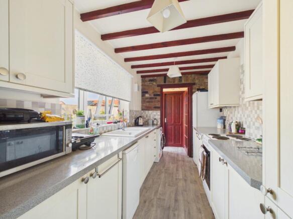 2 bed Semi-Detached for sale Image 9