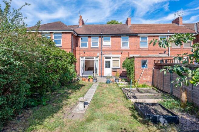 3 bed Terraced for sale Image 9