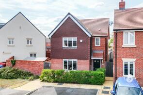1, Newlands Close, Reading RG2 9LG