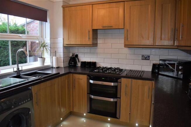 Kitchen1.JPG