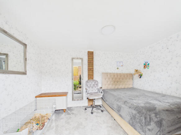 2 bed Bungalow for sale Image 10