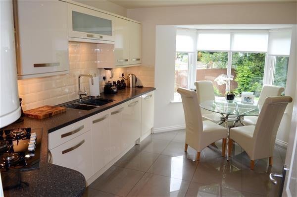 BREAKFAST KITCHEN.