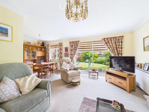 2 bed Detached Bungalow for sale Image 4
