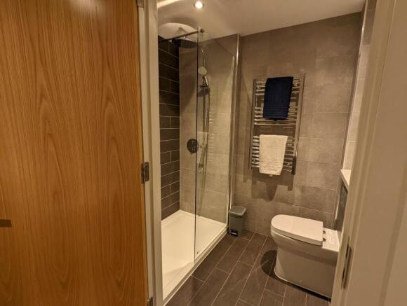 1 bed Penthouse to rent Image 7