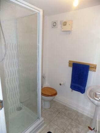 1 bed Flat to rent Image 4
