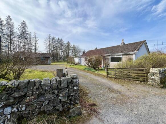 Thorngower, Dunreggan, Moniaive - Williamson and H