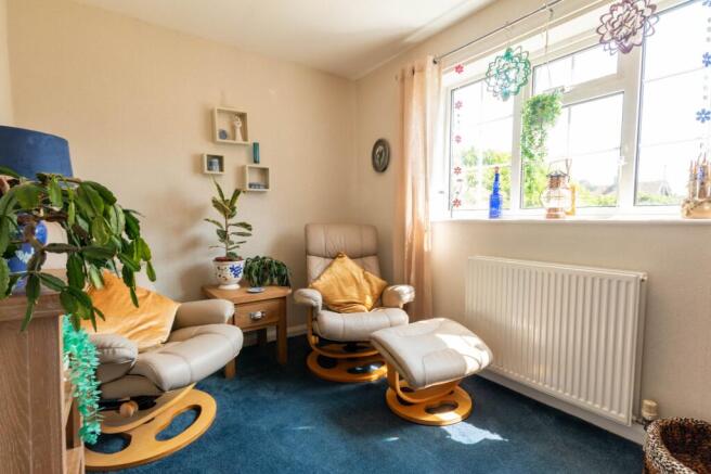 2 bed Flat for sale Image 8
