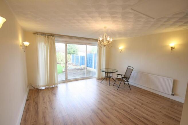 REAR LIVING ROOM