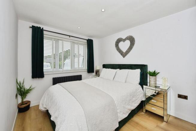 3 bed Bungalow for sale Image 11