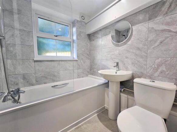 Meadow Brook Close 6