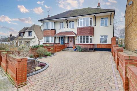 Woodfield Road, Hadleigh