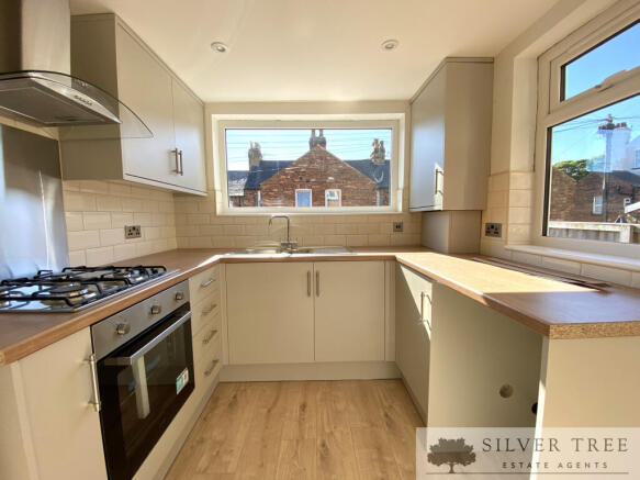 2 bed Terraced for sale Image 6