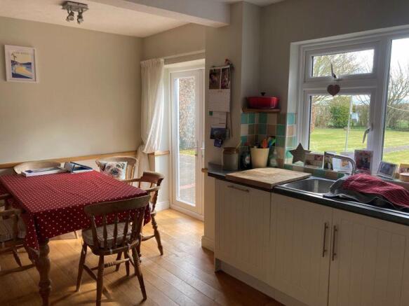 Kitchen/Breakfast Room Extra