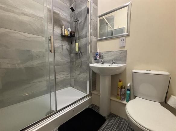 1 bed Apartment for sale Image 5