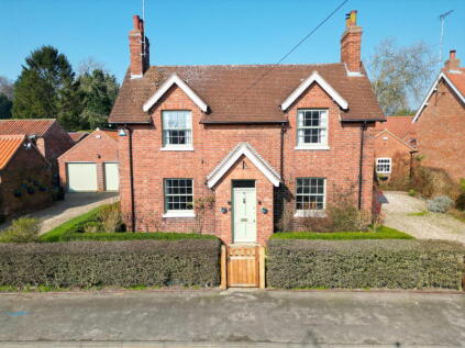 Main Street, Etton, Beverley, HU17 7PQ