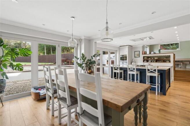 Kitchen/Dining