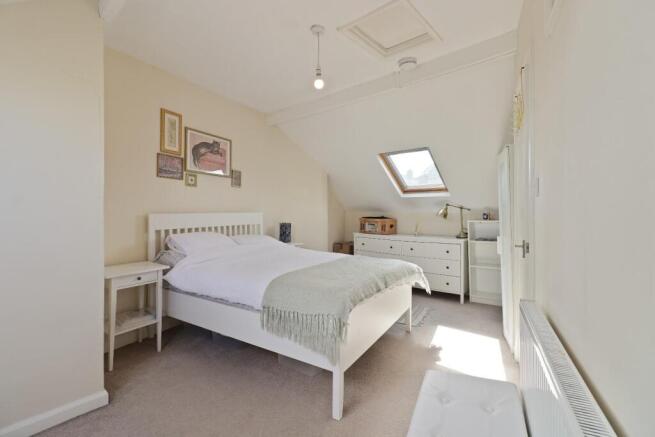 3 bed Terraced for sale Image 4