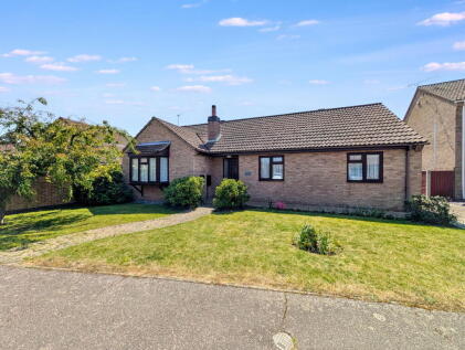 Wavring Avenue, Kirby Cross, Frinton-on-sea, CO13 0TU