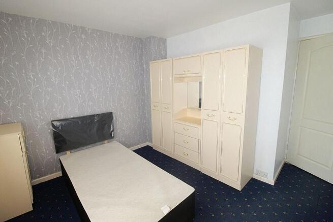 3 bed Terraced for sale Image 11