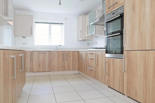 Kitchen4.jpg