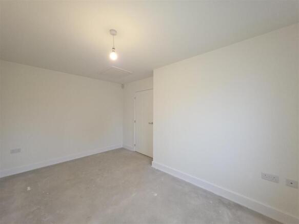 2 bed Semi-Detached Bungalow for sale Image 5