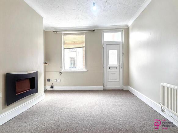 3 bed Terraced to rent Image 5