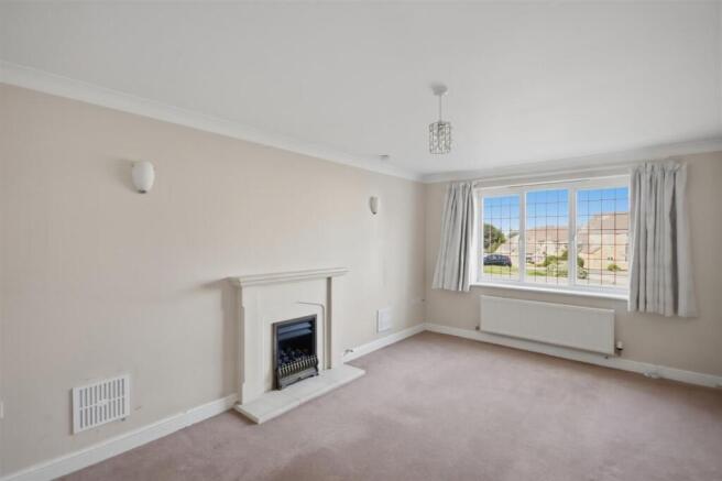 Bradgate Croft, Chesterfield, S41 photo 2