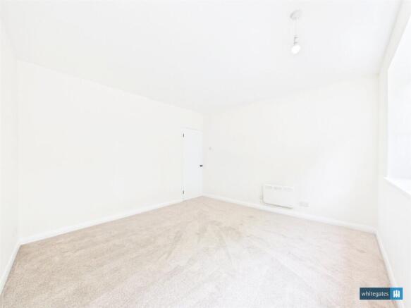 2 bed Apartment for sale Image 9