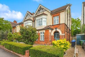 Flat 1, 15, Effingham Road, Long Ditton, Surbiton KT6 5JZ