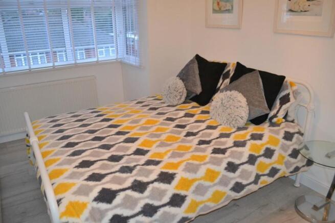 bed10 (Medium).JPG