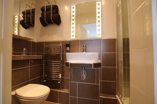 En Suite to Bed 2