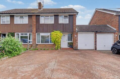 Lincoln Road, Worthing, BN13