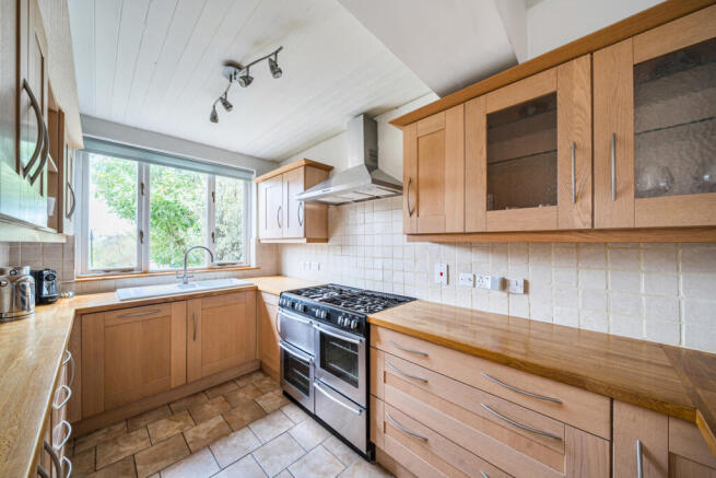 1436978-13-69c6a3...