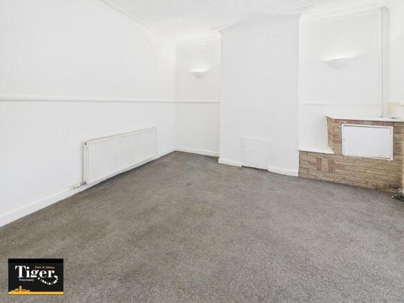 CAM02176G0-PR0790...