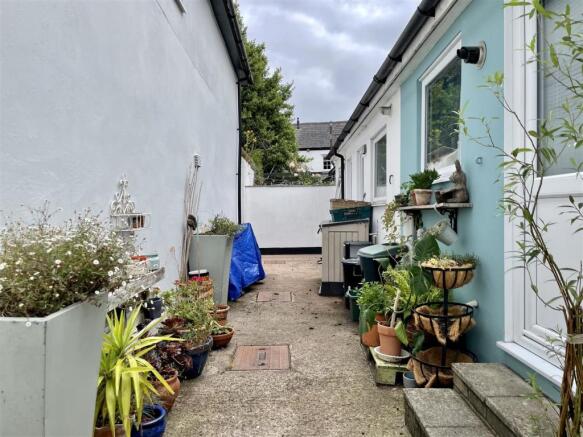 Communal Garden and Drying Area
