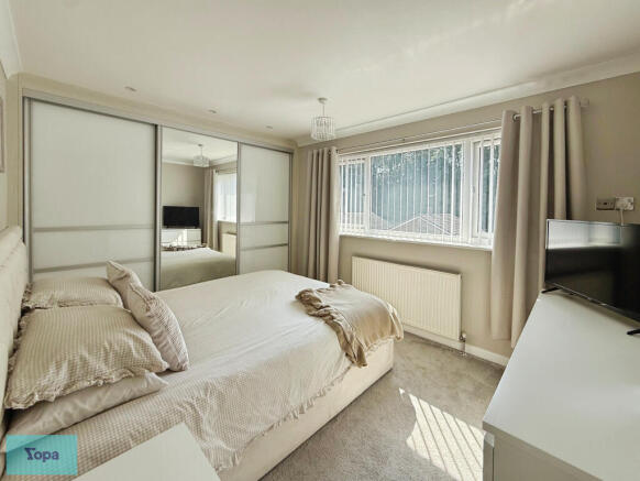 3 bed Detached for sale Image 10