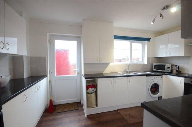 Kitchen 02