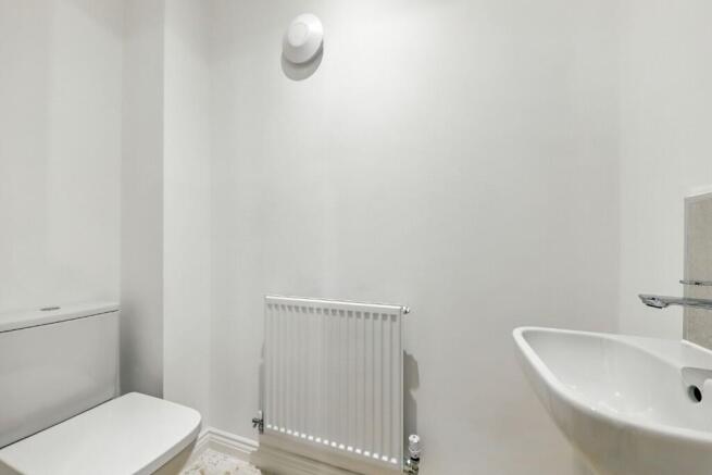 3 bed Detached for sale Image 8