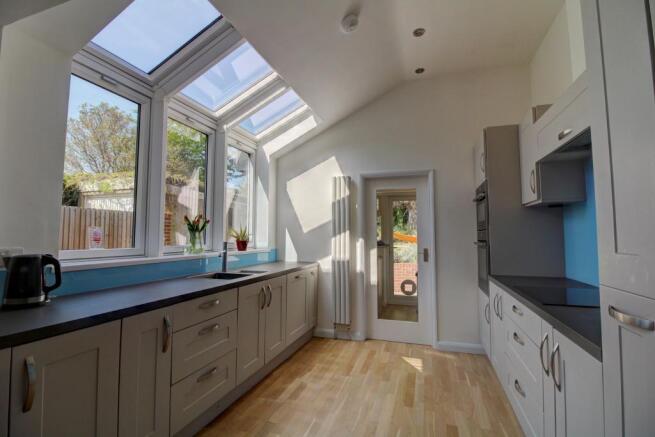 Kitchen4.jpg