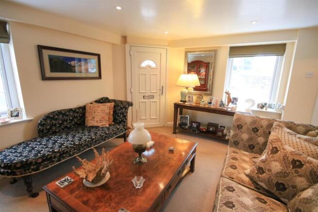 SITTING ROOM