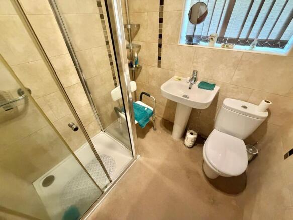 2 bed Semi-Detached Bungalow for sale Image 7
