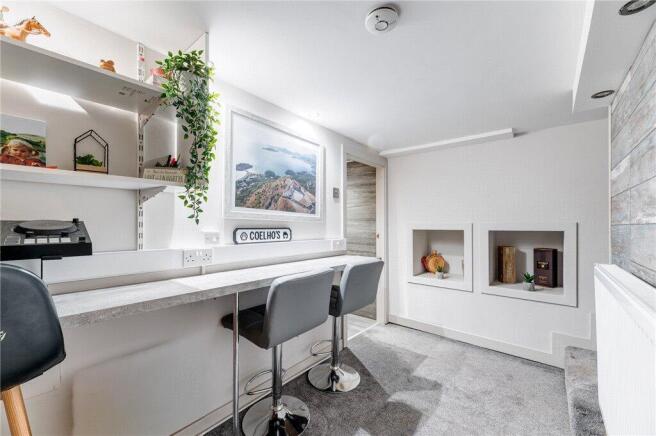 3 bed Semi-Detached for sale Image 12