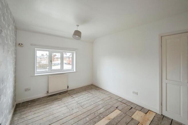 3 bed Semi-Detached for sale Image 10