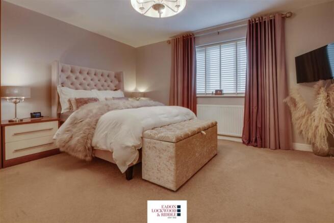 Master Bedroom 1.jpg