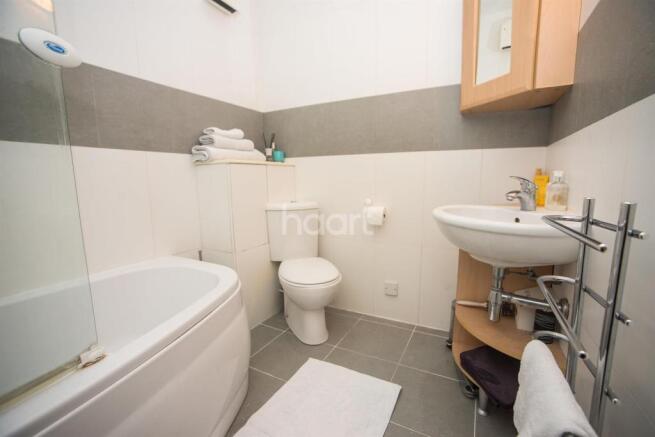Photo 11