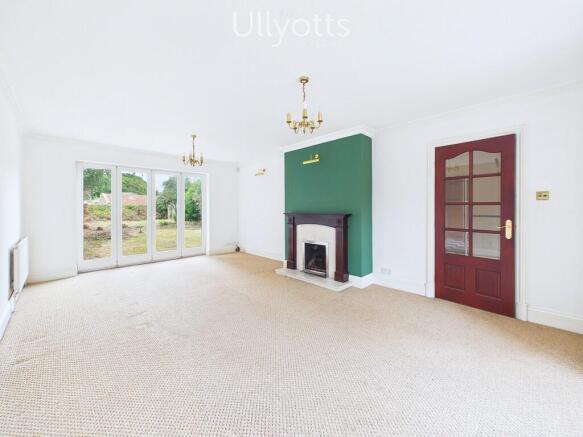 4 bed Detached for sale Image 4